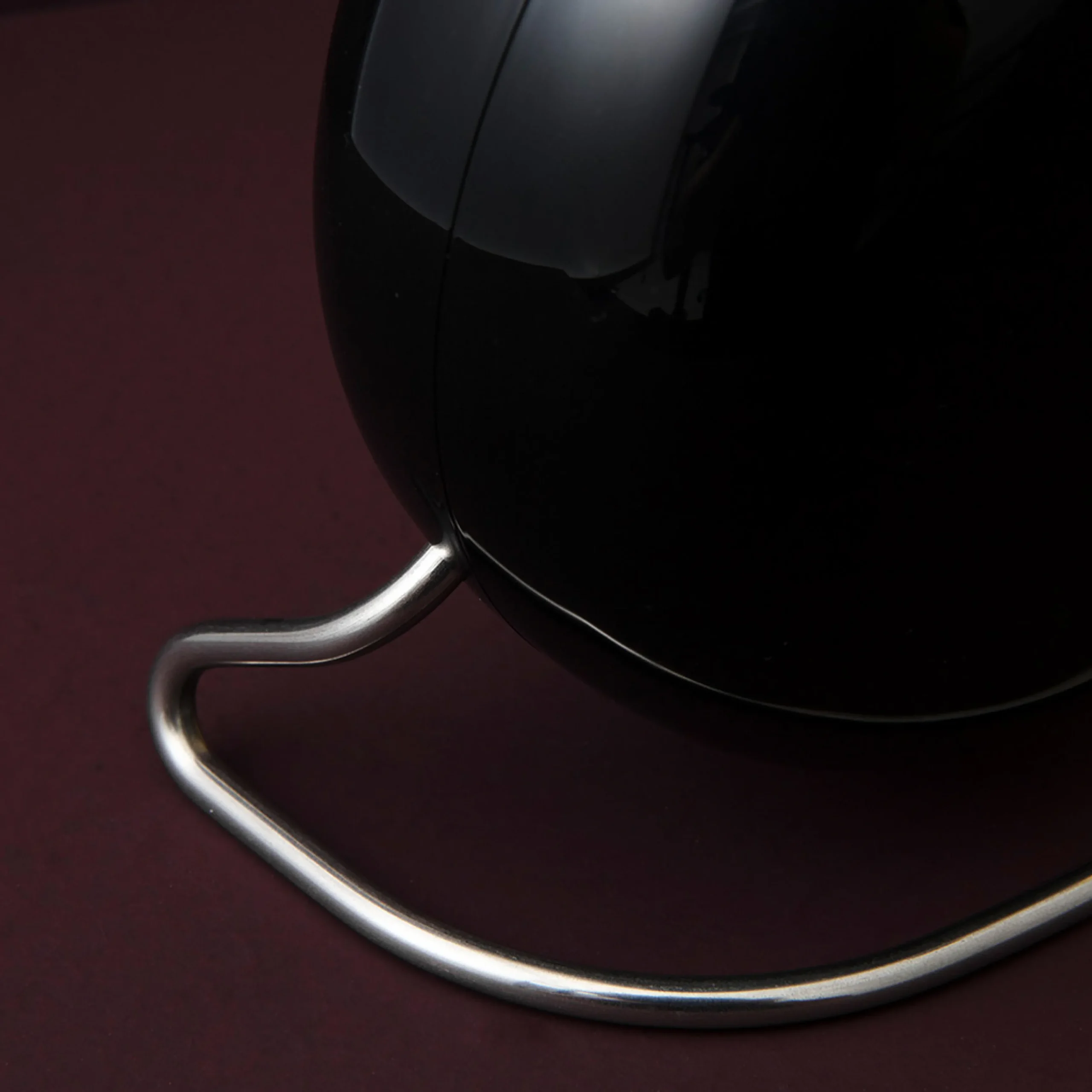 Clearance Arne Jacobsen Roman Bordur Ø11 cm hvid/sort | Køb her