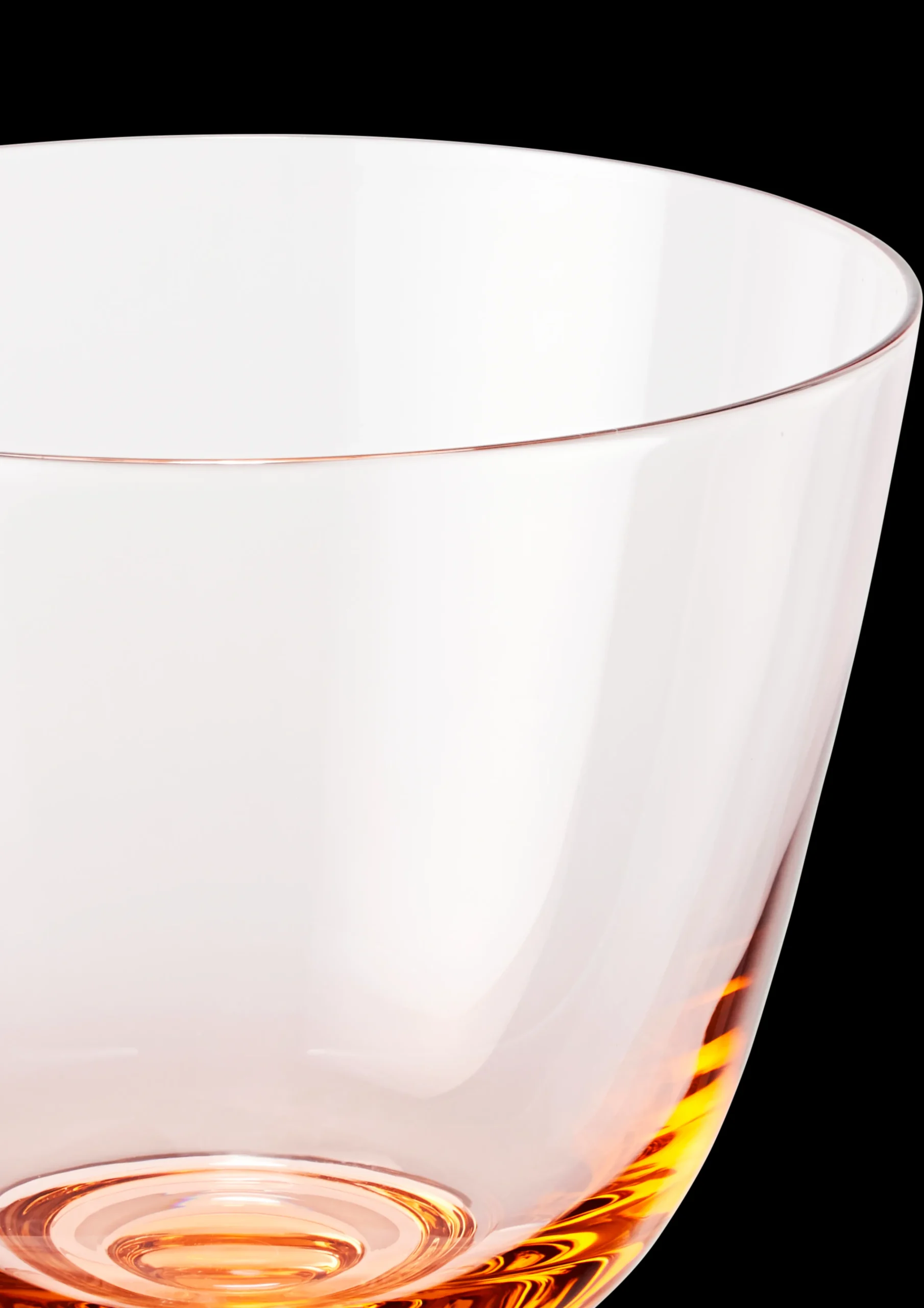 Best Holmegaard Flow Glas på fod 35 cl champagne | Køb her