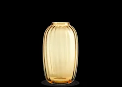 Hot Holmegaard Vase H25.5 cm i gul fra serien Primula | Køb her