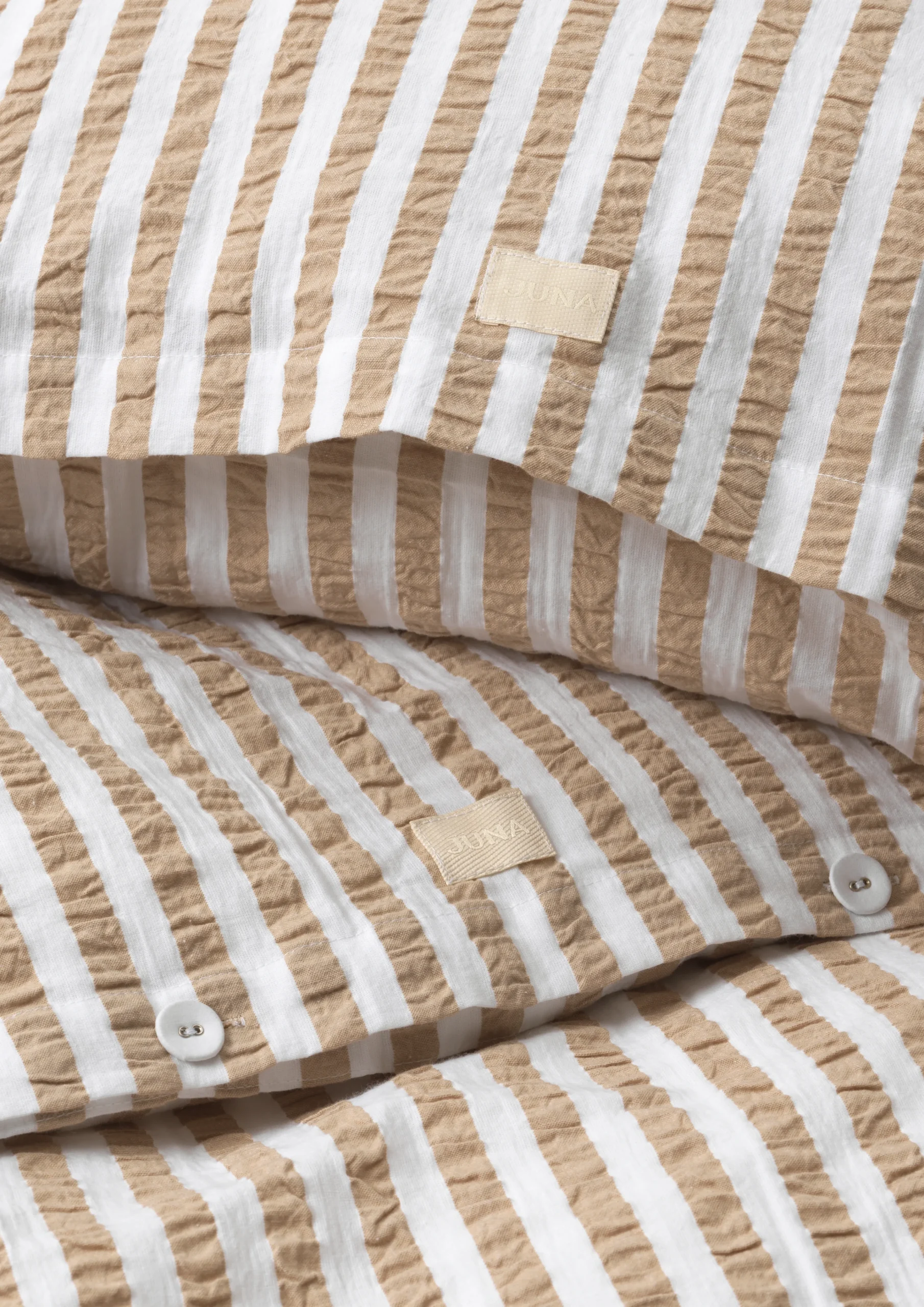 Clearance JUNA Bæk&Bølge Lines Sengetøj 150x210cm sand/hvid - Køb her