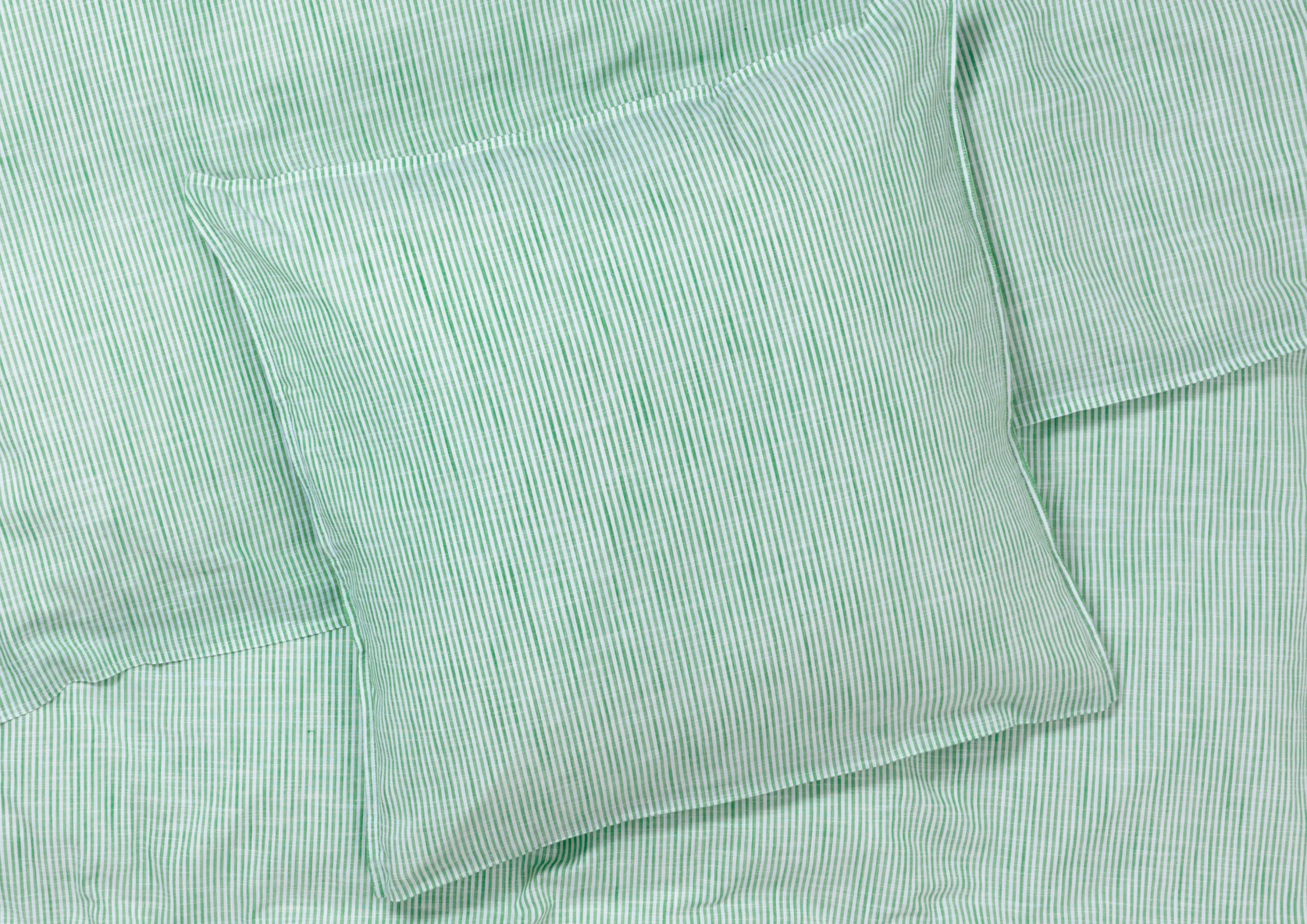 Discount JUNA Monochrome Lines Sengetøj 200x220cm grøn/hvid | Køb her