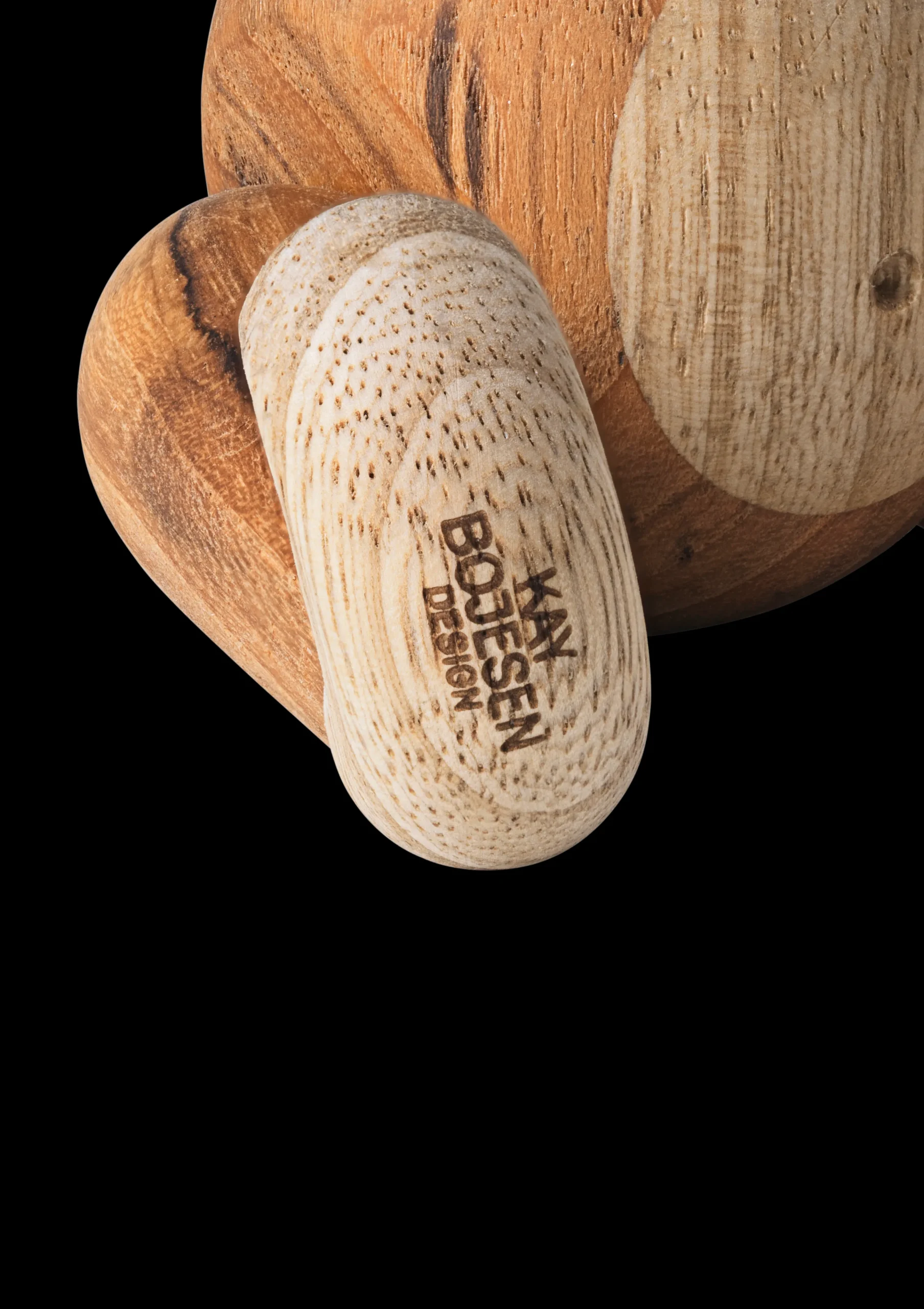 Sale Kay Bojesen x DBU Abe Kvinde 2024 lille teak/limba | Køb her