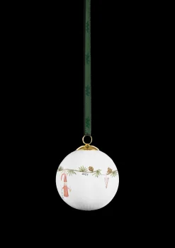 Sale Kähler Hammershøi Christmas Kugle 2024 Ø6 cm hvid m. deko