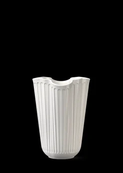 Best Kähler Unfold Vase H16.5 cm i hvid fra serien Hammershøi