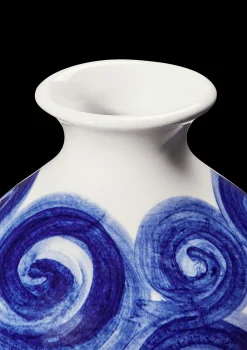 Online Kähler Vase H10.5 cm i blå fra serien Tulle | Køb her