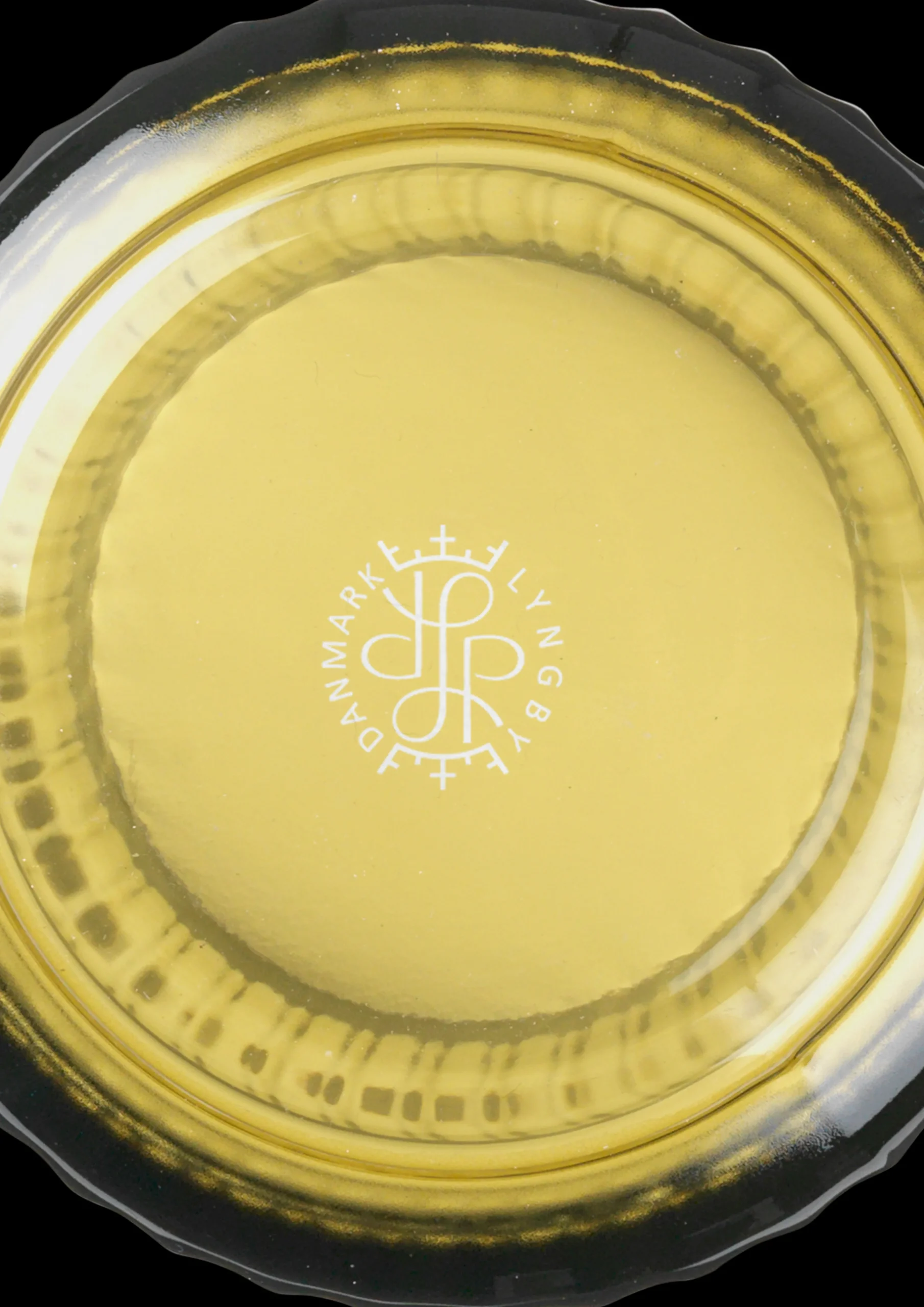 Clearance Lyngby Porcelæn Lyngby Vase H20.5 olivengrøn mundblæst glas