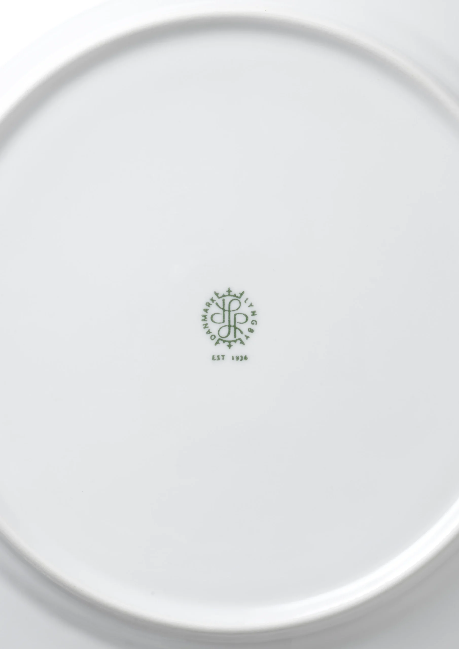 New Lyngby Porcelæn Rhombe Middagstallerken Ø27 cm hvid