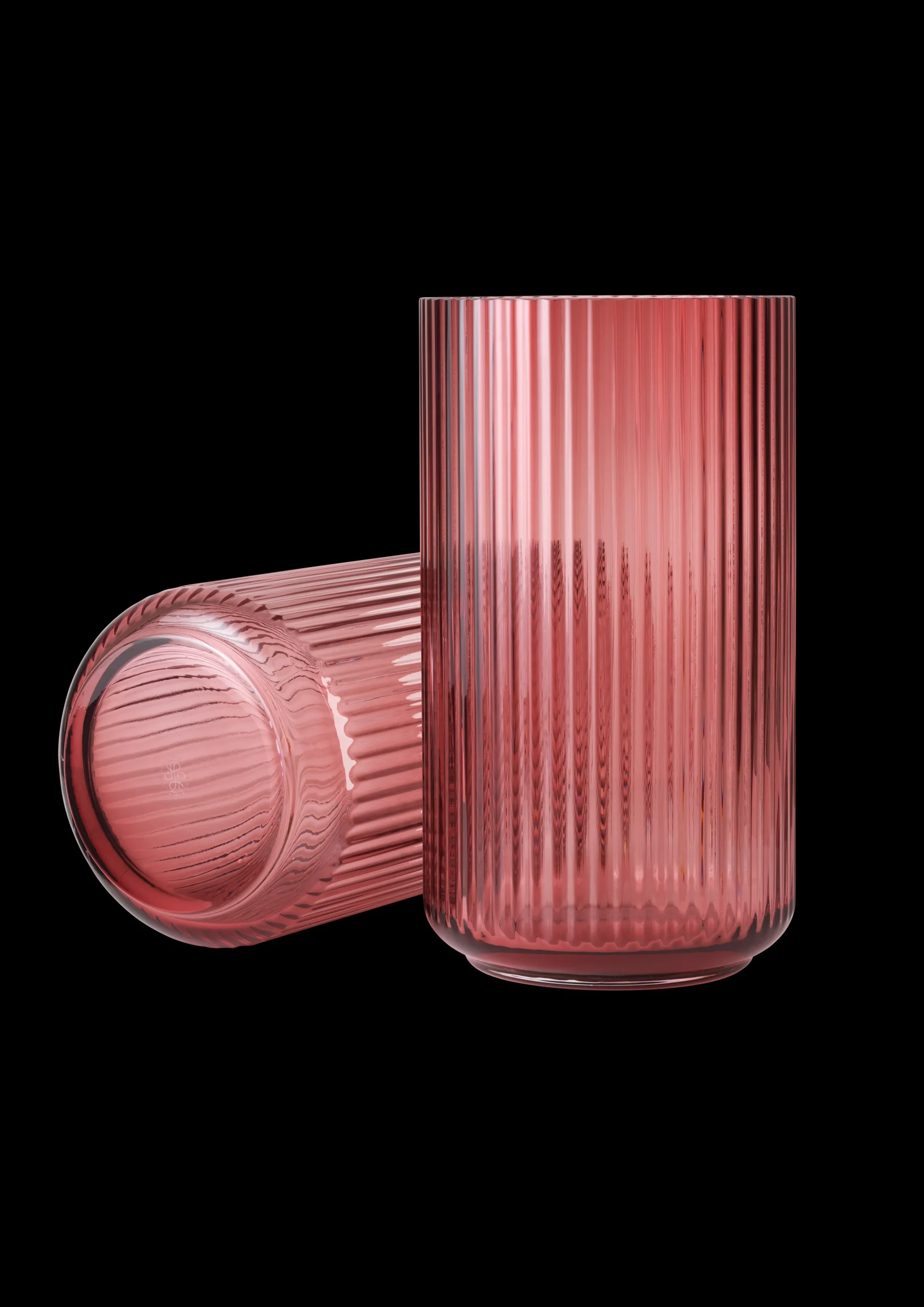Sale Lyngby Porcelæn Vase H31 cm i rød fra serien Lyngby