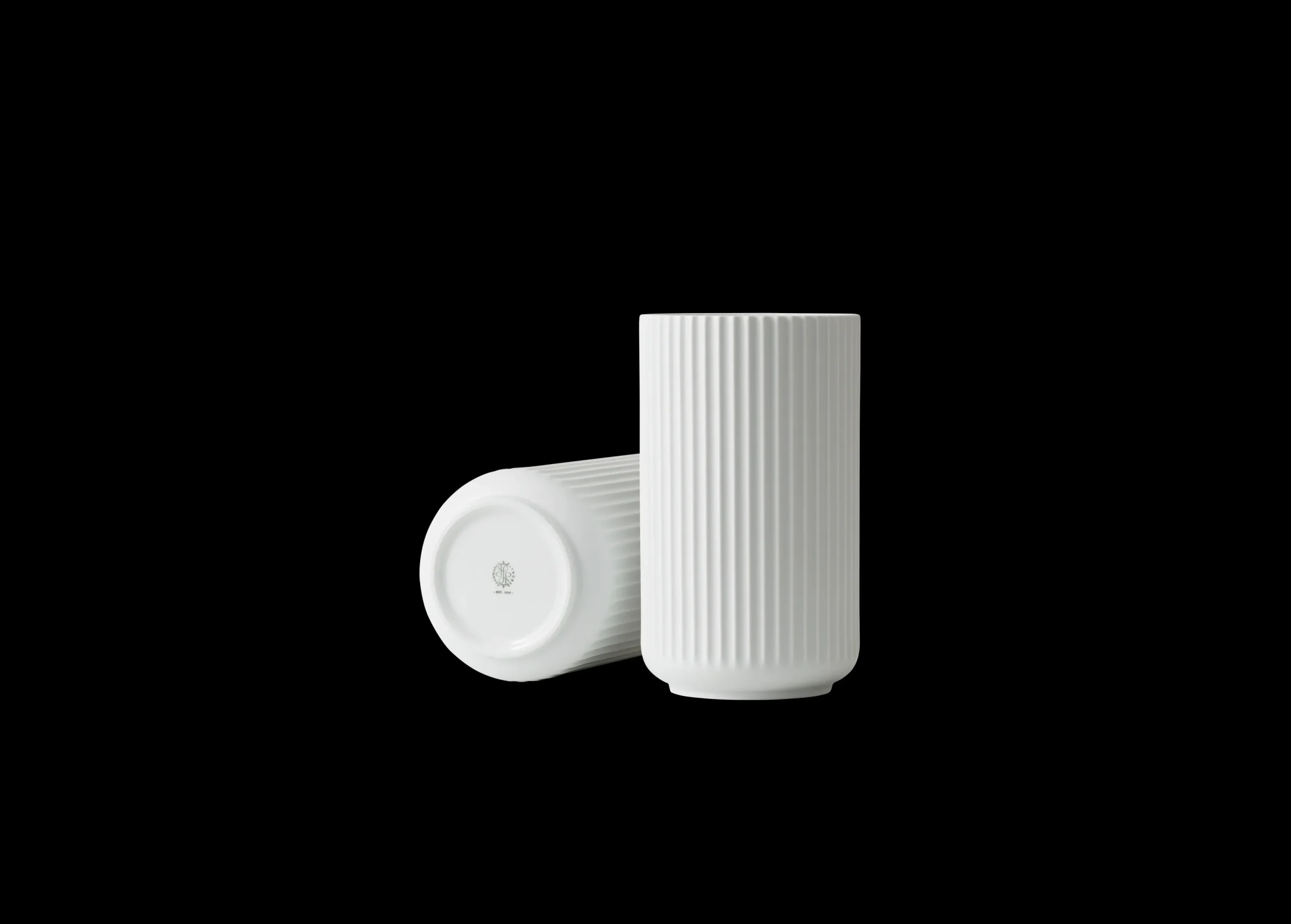Best Lyngby Porcelæn Vase H25 cm i hvid fra serien Lyngby